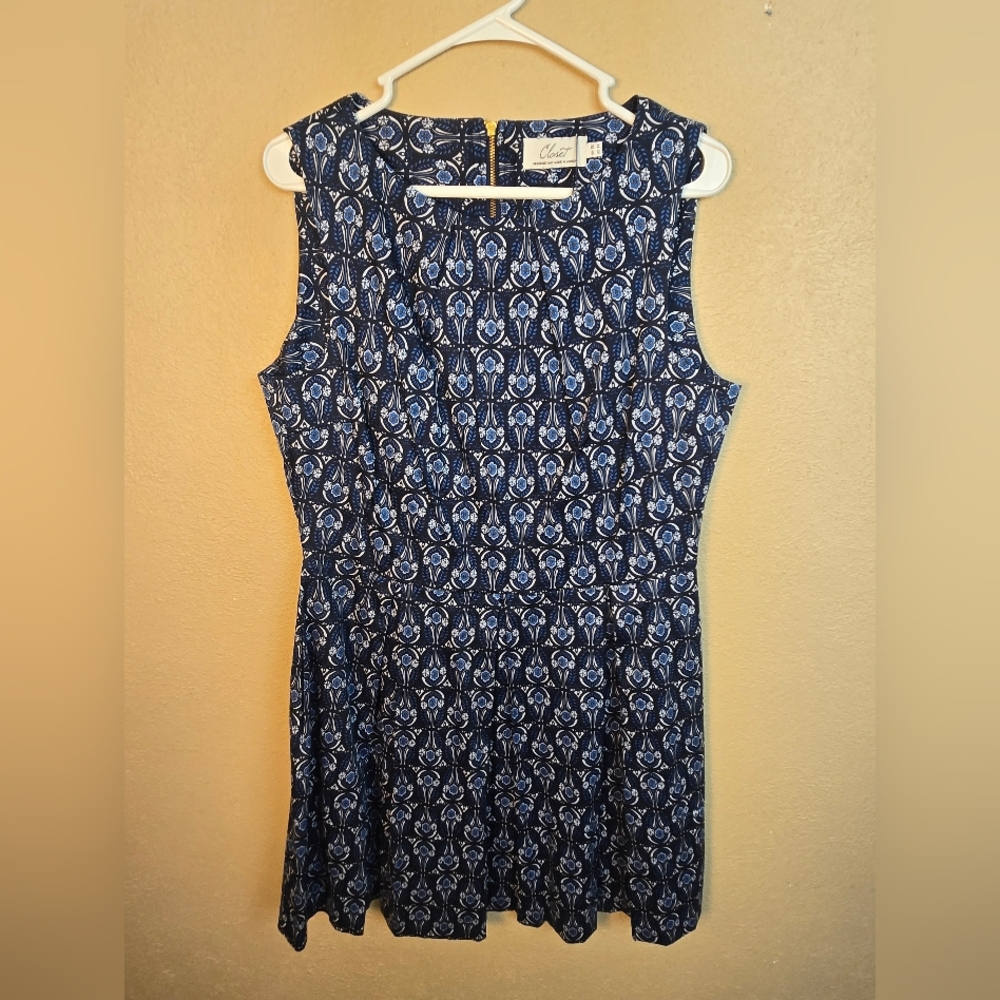 Closet Navy and White Printed Sleeveless Mini Dress US14 NWT (6479)